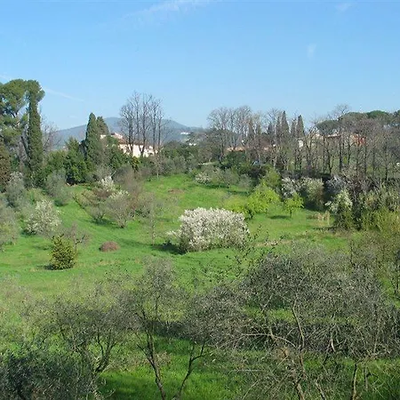 לינה וארוחת בוקר Ulivi פירנצה